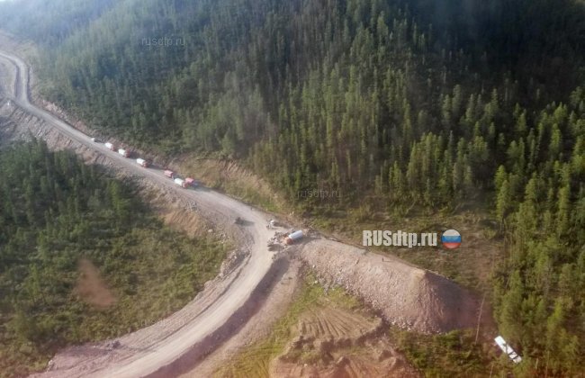 В Якутии автобус упал с обрыва. Погибли 4 человека