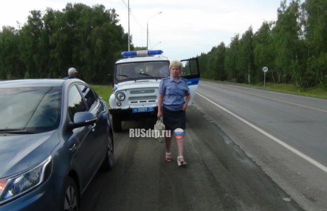 На трассе Челябинск-Троицк заглохшая фура врезалась в автобус