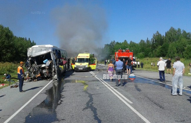 В Красноярском крае в жутком ДТП погибли 11 человек. Фоторепортаж
