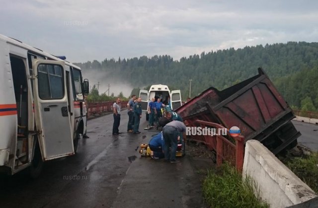 Авария с грузовиком в Кемеровской  области