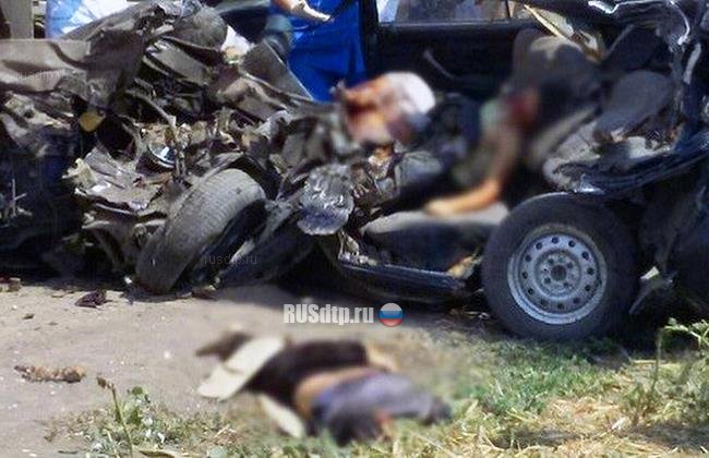 Четыре человека погибли под встречным КАМАЗом на Кубани