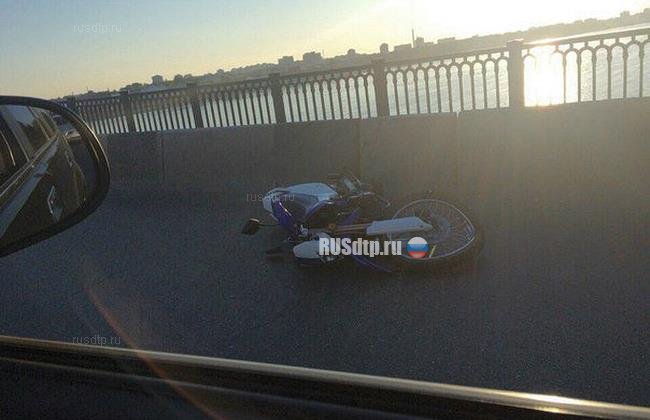 В Рыбинске мотоциклист попал под колеса автомобиля В Рыбинске мотоциклист попал под колеса автомобиля