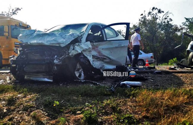 5 человек погибли и шестеро пострадали в массовом ДТП на Кубани