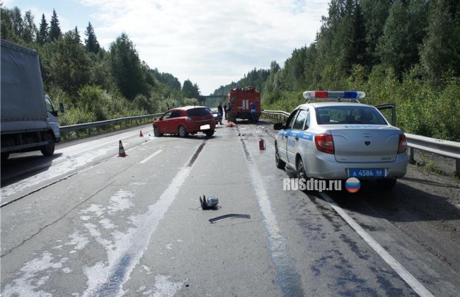 Один человек погиб и четверо пострадали в аварии на Серовском тракте