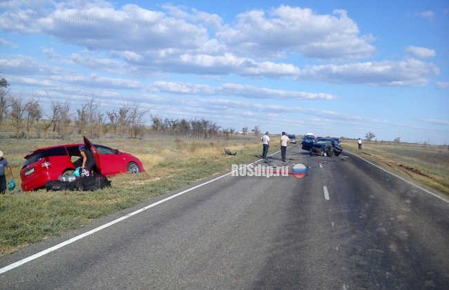 На трассе в Астраханской области пострадали 4 человека