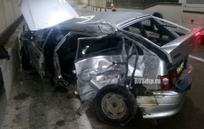 В Краснодарском крае столкнулись ВАЗ и автобус