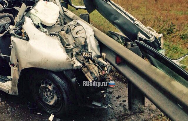 Два пассажира погибли после столкновения Мерседеса и Тойоты в Новосибирской области