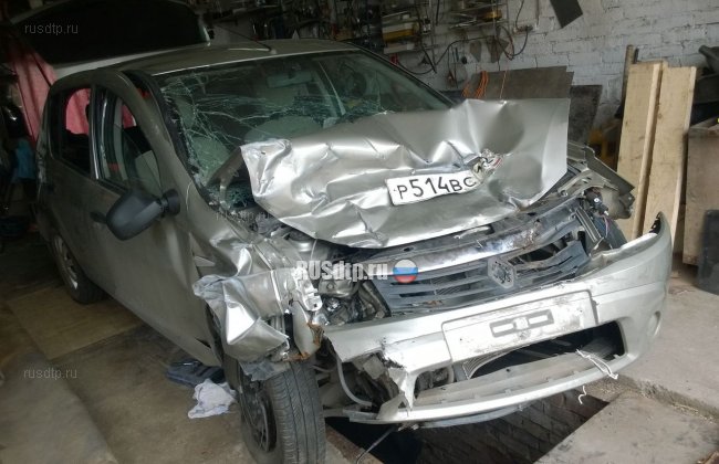 Два автомобиля столкнулись на трассе в Башкирии