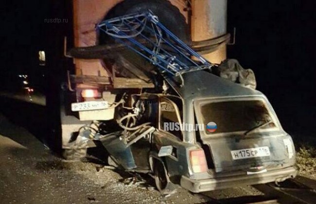 В Татарстане водитель легковушки погиб в ДТП