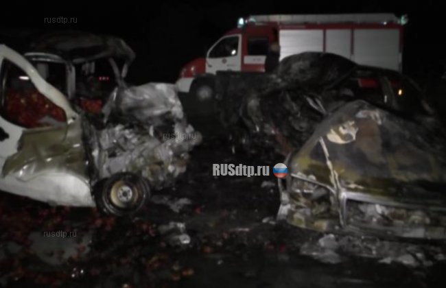 4 молодых людей погибли в результате столкновения Mercedes и Fiat на Буковине