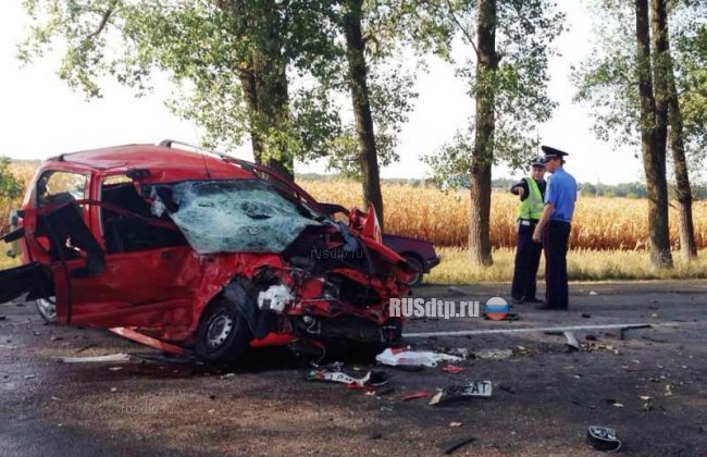 Двое погибли при столкновении трех авто под Киевом