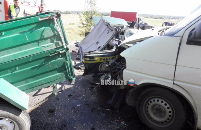Инструктор и директор автошколы погибли на трассе в Волынской области