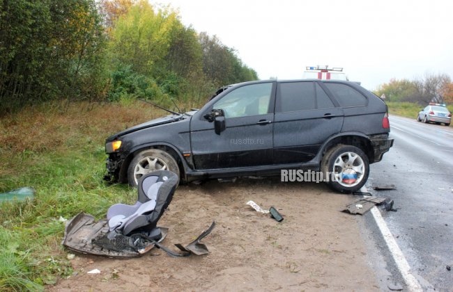 Двое погибли при столкновении «BMW X5» и «Форда» под Псковом