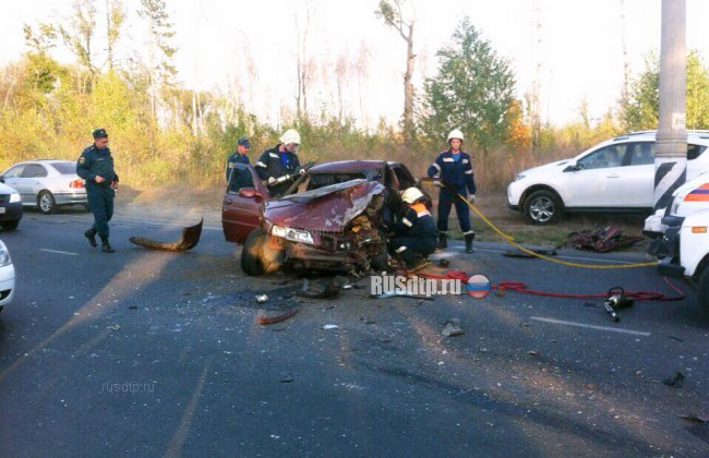 Два человека погибли в лобовом столкновении двух ВАЗов в Тольятти