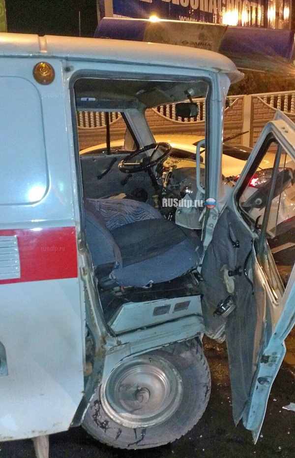 В Оренбурге в ДТП попал автомобиль скорой помощи