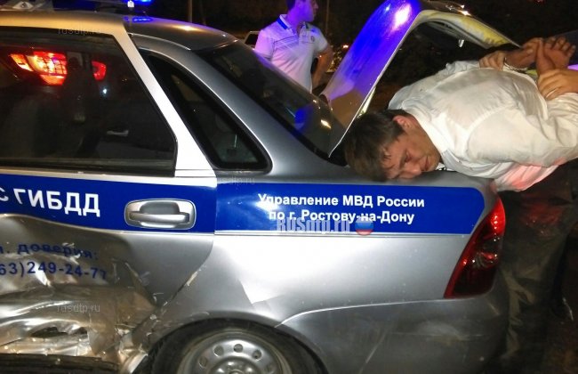 В Ростове-на-Дону пьяный водитель сбил трех инспекторов