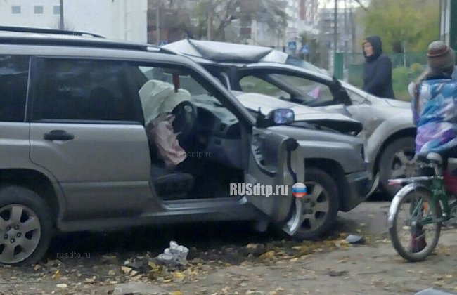 В Барнауле 15-летний подросток за рулем разбил три авто