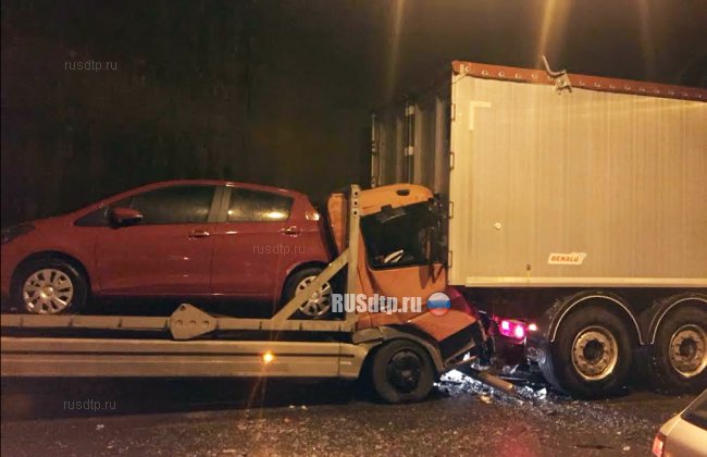 Около 50 автомобилей столкнулись в Болгарии. Погибли 3 человека
