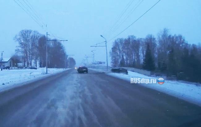 Видеорегистратор зафиксировал момент ДТП в Альметьевске