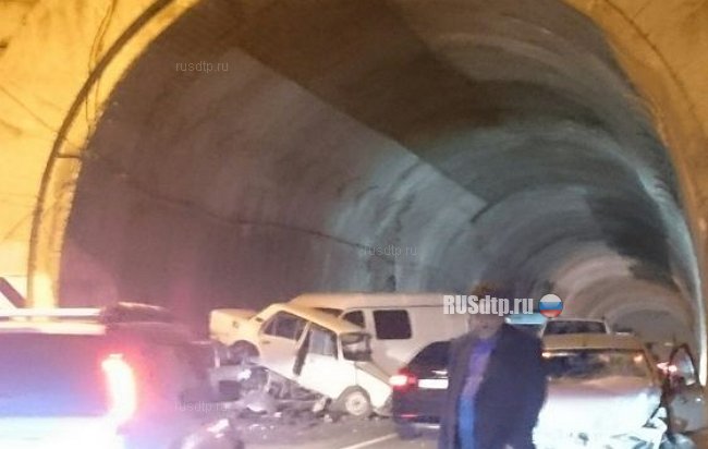 Крупная авария на трассе Севастополь-Ялта