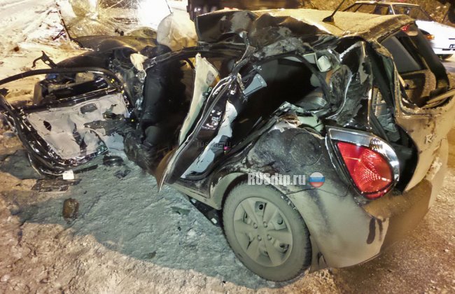 Автомобиль с мамой и ребенком попал под встречный КАМАЗ в Екатеринбурге