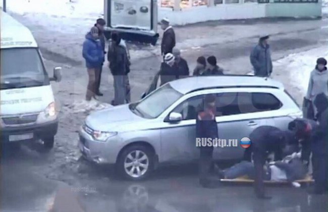В Перми машина с умершим водителем два часа стояла на дороге
