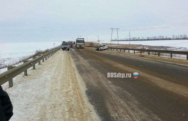 В Мордовии грузовик раздавил ВАЗ