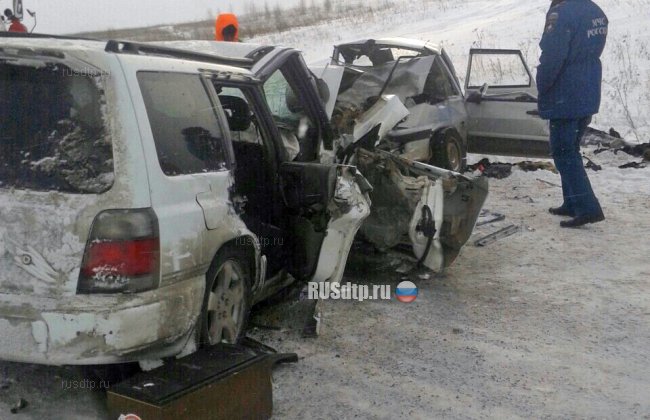 Четверо погибли в лобовом столкновении «Лады» и «Субару» в Красноярском крае