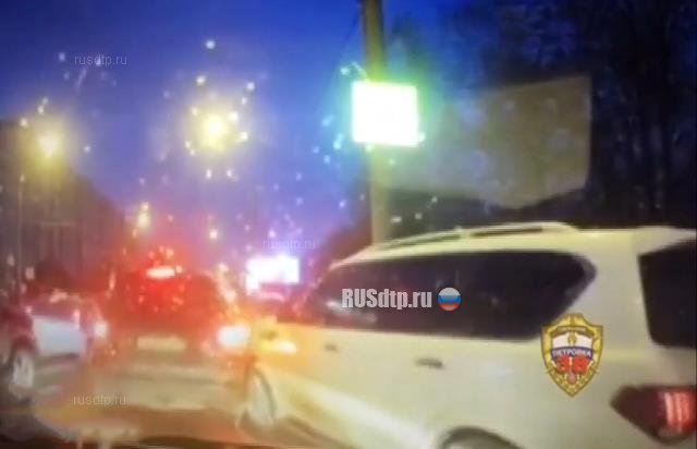 В Москве полицейские в ходе погони задержали устроившего смертельное ДТП угонщика