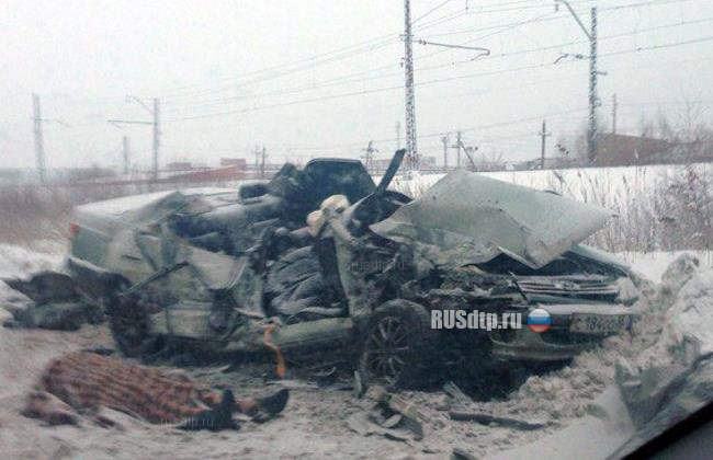Женщина погибла при столкновении «Тойоты» с автобусом в Омске