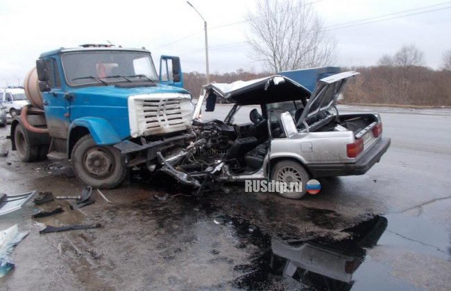Молодой водитель Volvo погиб в ДТП в Рязани