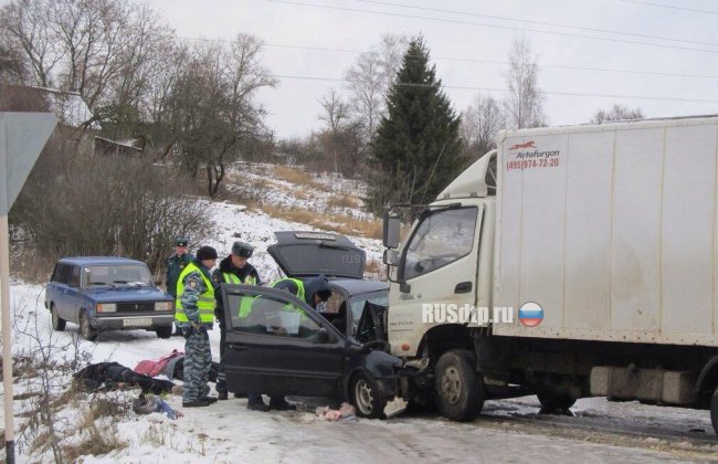 Водитель и два его пассажира погибли в ДТП в Смоленской области