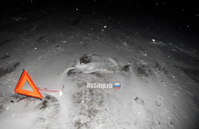 Водитель легковушки погиб на трассе в Оренбургской области
