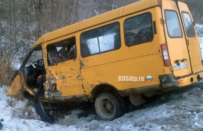 Шесть человек пострадали в ДТП с маршруткой в Ивановской области