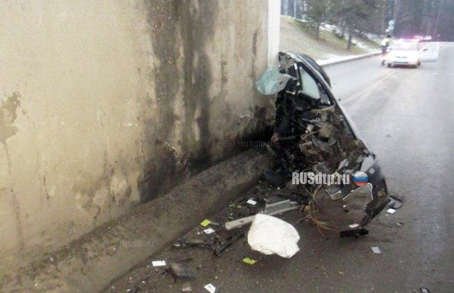 Водитель «Форда» погиб при столкновении с опорой моста в Домодедовском районе