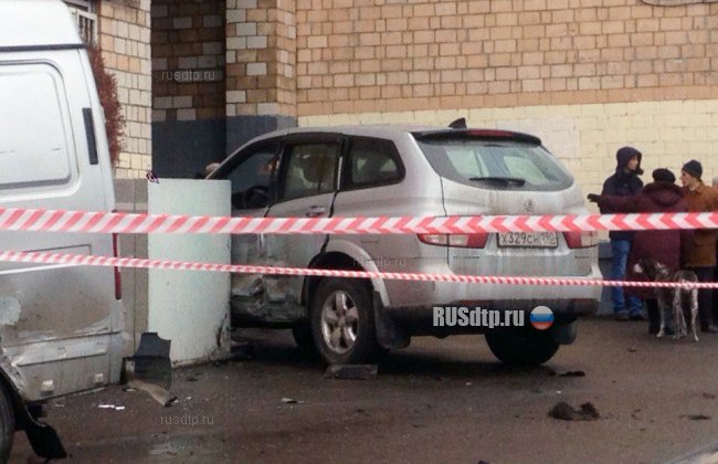 Водитель «Соболя» насмерть сбил пешехода и устроил массовое ДТП на Варшавском шоссе