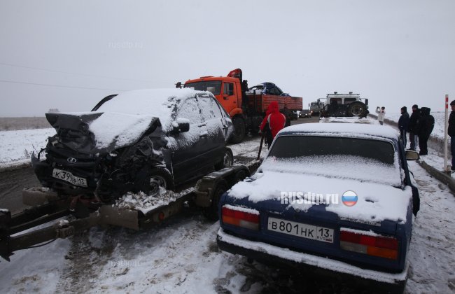 Пассажир Форда погиб на автодороге в Мордовии