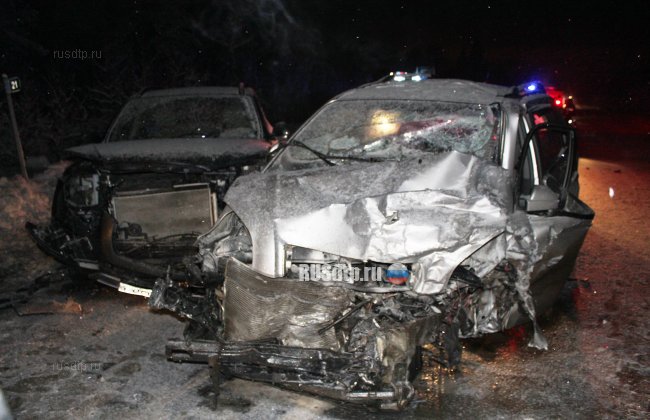Один человек погиб в массовом ДТП с участием четырех автомобилей в ХМАО