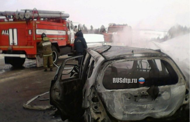 Женщина погибла в огненном ДТП в Иркутской области