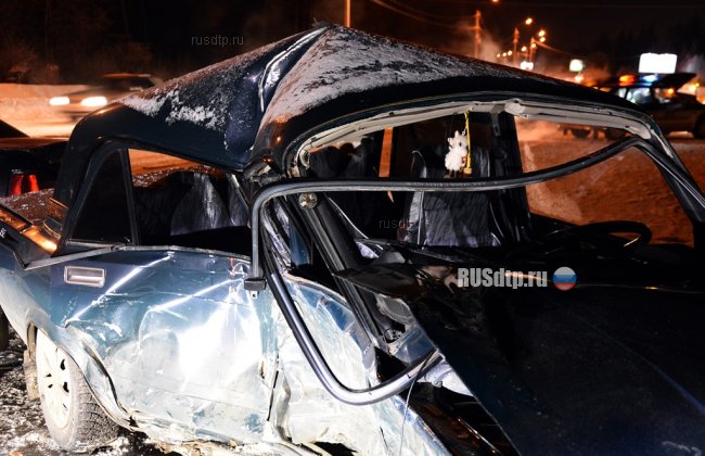 30-летняя женщина погибла при столкновении трех автомобилей в Сыктывкаре