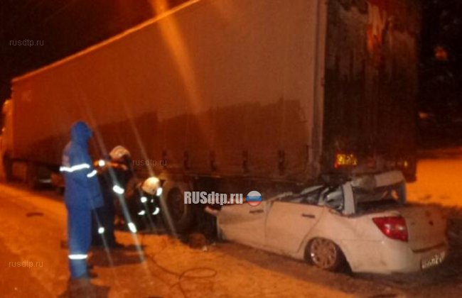 Во Владимире погиб 23-летний водитель, врезавшись в полуприцеп тягача