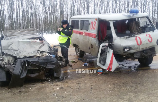 Машина \&#187;Скорой помощи\&#187; попала в смертельное ДТП в Липецкой области