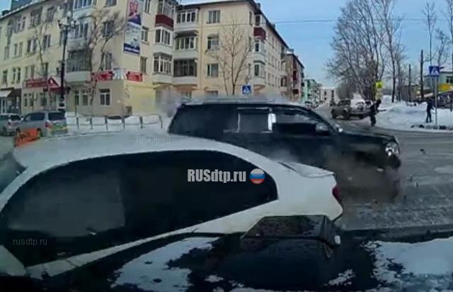 Три автомобиля столкнулись в Южно-Сахалинске