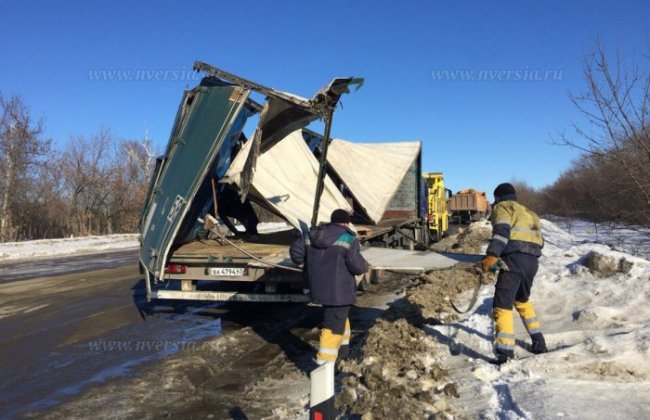 Два человека пострадали в Саратовской области