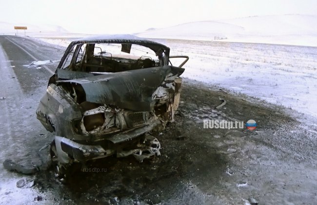 В Хакасии после семейной ссоры водитель \&#187;Волги\&#187; попал в ДТП и сгорел в своей машине