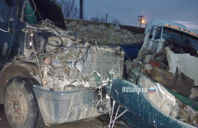 Водитель фуры с отказавшими тормозами погиб в ДТП под Новороссийском