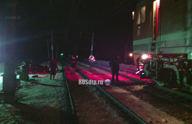 В Пермском крае в ДТП с поездом и легковушкой погибли два человека