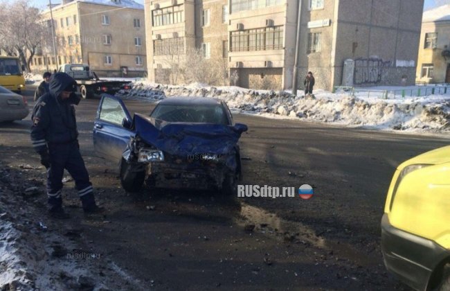 В Екатеринбурге пьяный водитель попал в ДТП, уходя от полицейской погони