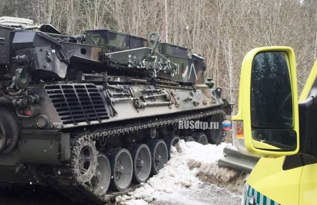 В Норвегии в ходе военных учений НАТО водитель танка устроил смертельное ДТП