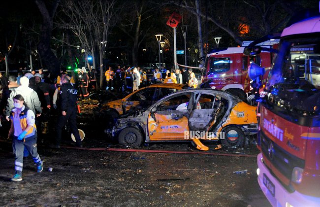 В центре Анкары в результате теракта погибли около 30 человек